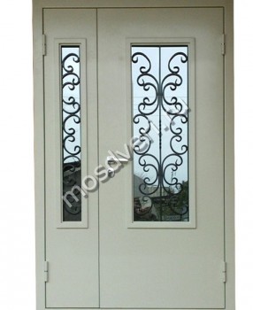 Двустворчатая входная белая дверь с зеркалом и ковкой - купить от производителя Мосдвери Двустворчатая входная белая дверь с зеркалом и ковкой